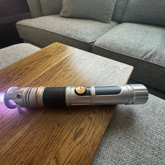 Lightsaber - Picture 1 of 4